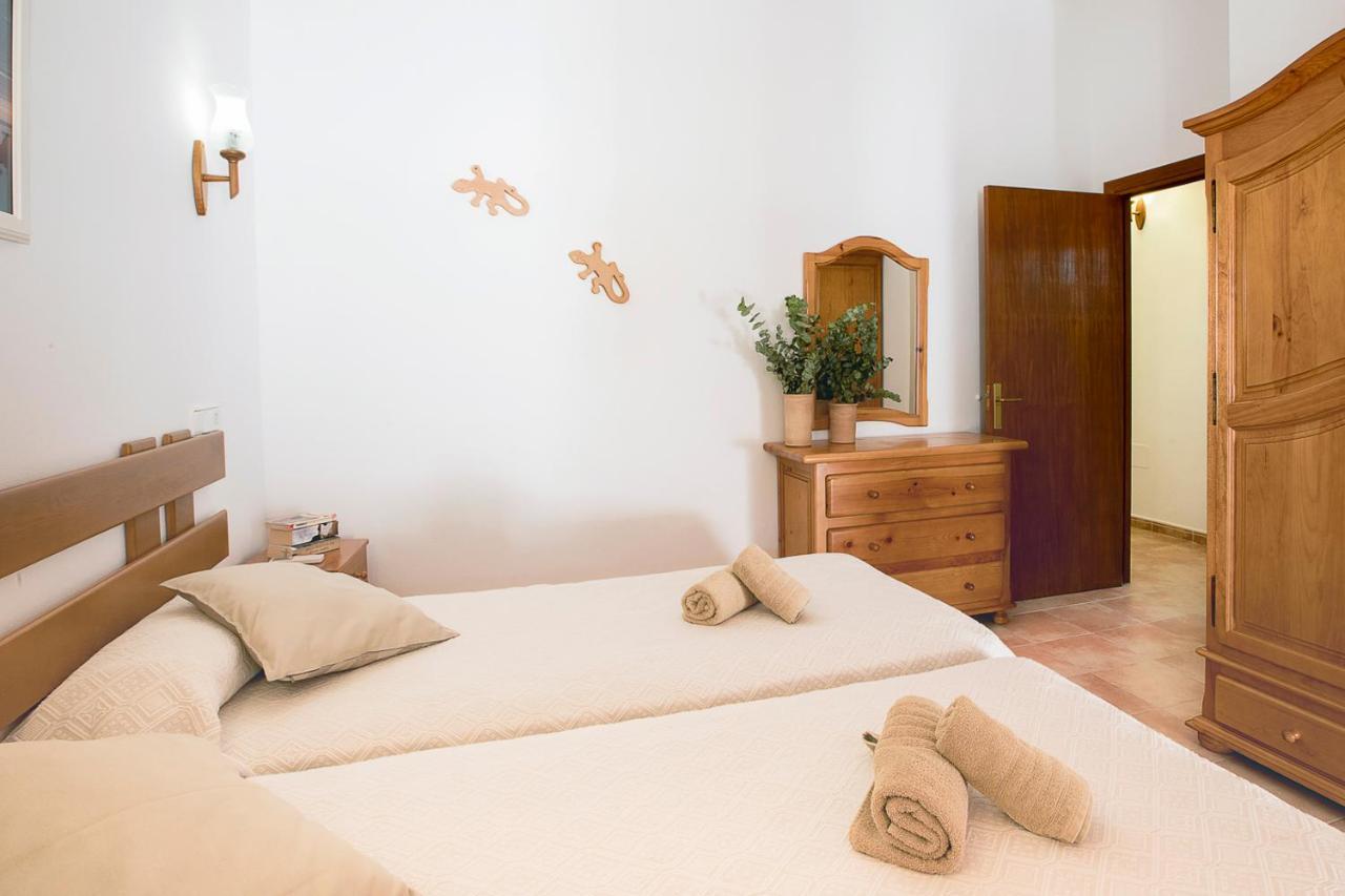 Apartamentos Molina 9-10-11 Es Calo  Εξωτερικό φωτογραφία