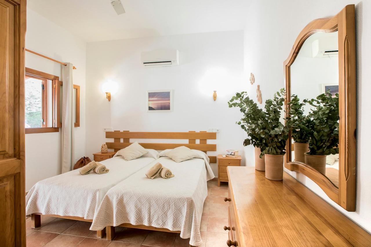 Apartamentos Molina 9-10-11 Es Calo  Εξωτερικό φωτογραφία